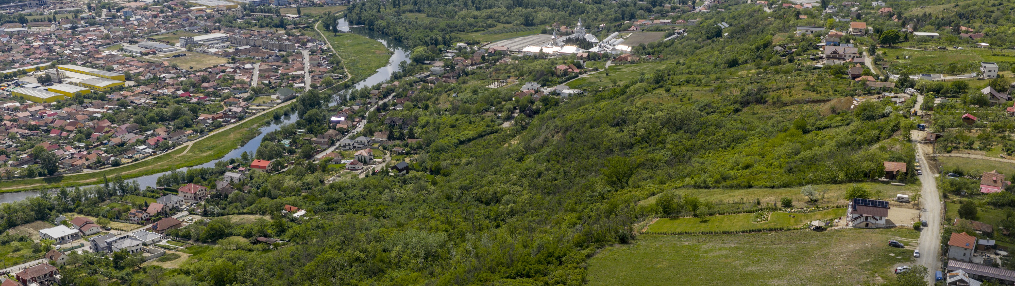 Vedere panoramică deal
